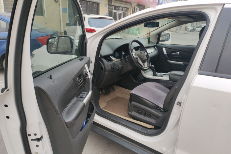 福特 锐界(进口) 2012款 2.0T 精锐型中控内饰7003