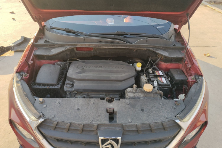 宝骏510 2017款 1.5L 手动舒适型机舱底盘24