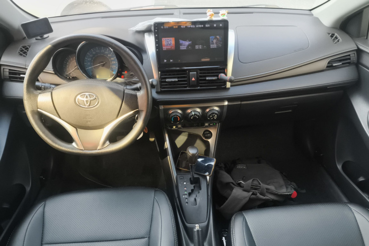 丰田 YARiS L 致炫 2015款 1.5E 自动魅动版中控内饰12