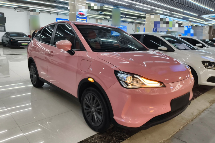 哪吒汽车 哪吒V 2021款 魔女版车身外观3