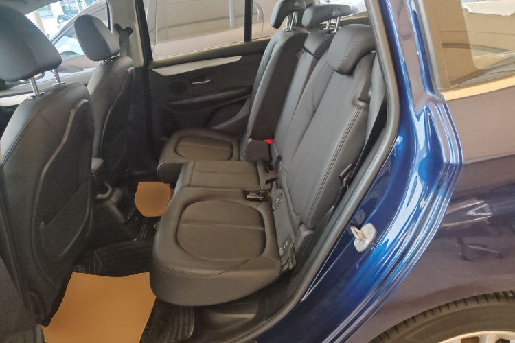 宝马2系多功能旅行车 2018款 220i 领先型中控内饰21