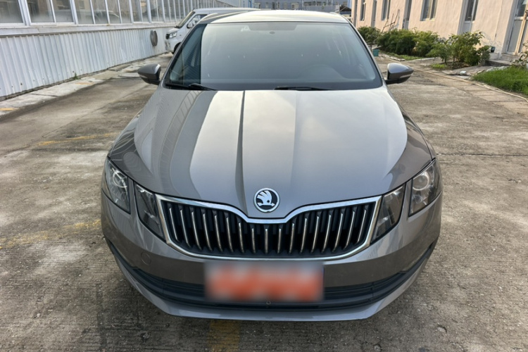 斯柯达 明锐 2018款 TSI230 DSG舒适版车身外观6001