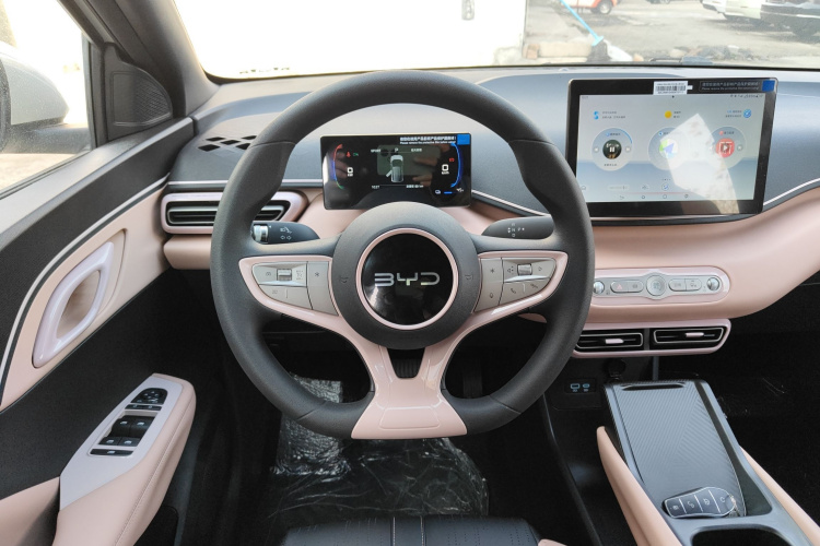 比亚迪 海鸥 2025款 智驾版 305km 活力版中控内饰13