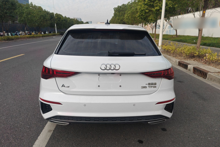 奥迪A3 2023款 改款 Sportback 35 TFSI 时尚运动型车身外观6004