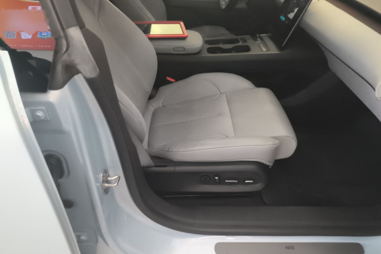 蔚来ET5 2022款 75kWh局部细节41