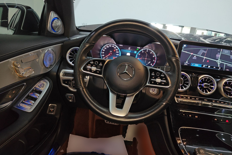 奔驰GLC 2020款 改款 GLC 260 L 4MATIC 动感型中控内饰13