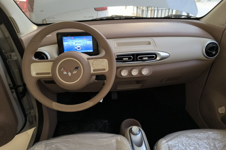 五菱汽车 宏光MINIEV 2025款 四门版 进阶款中控内饰7002