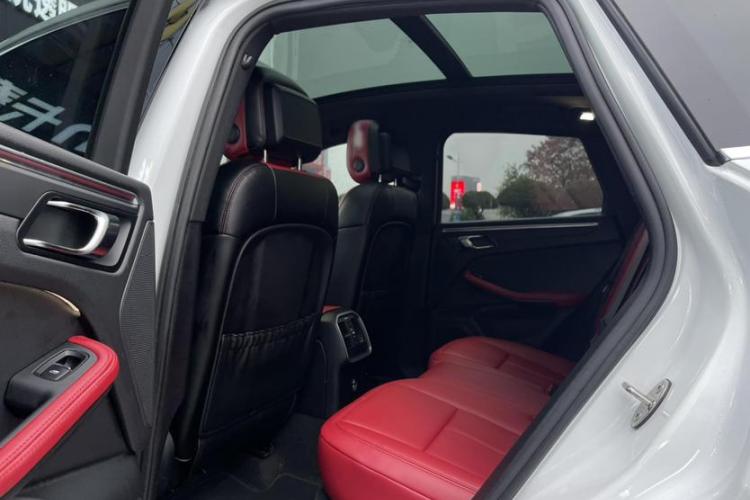 保时捷 2022款 Macan 2.0T中控内饰7008