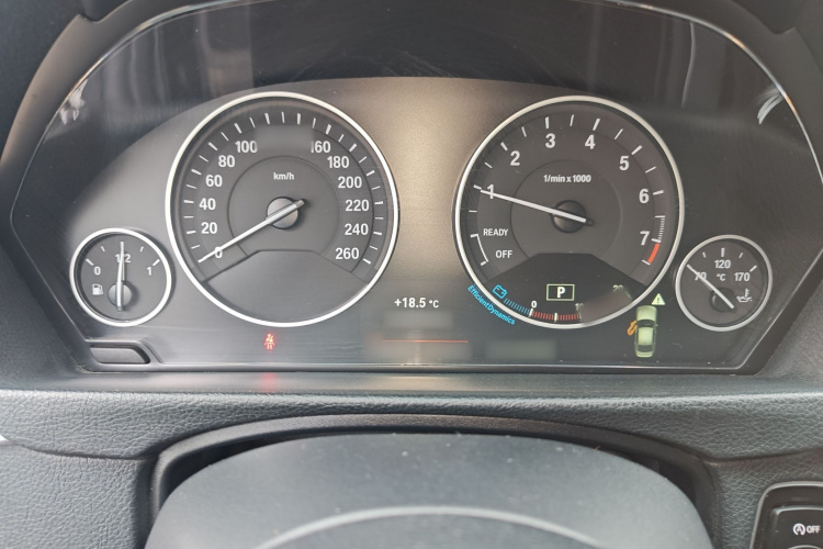 宝马3系 2018款 320Li 时尚型局部细节14