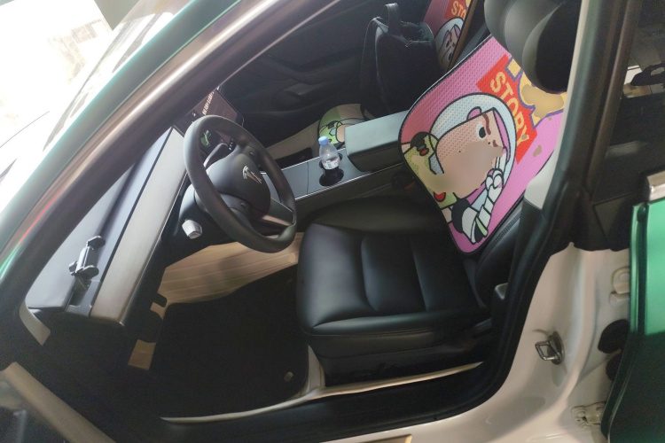 特斯拉 Model 3 2020款 标准续航后驱升级版中控内饰19