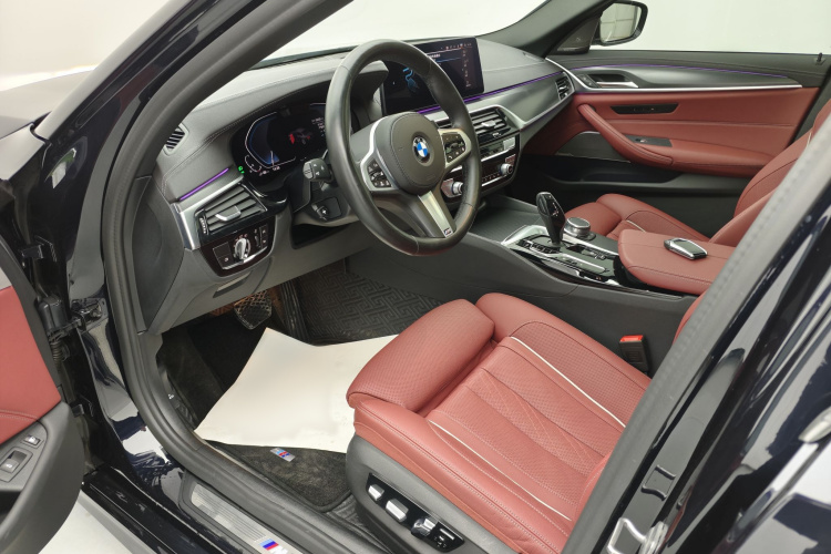 宝马5系新能源 2021款 535Le 先锋版M运动套装局部细节19