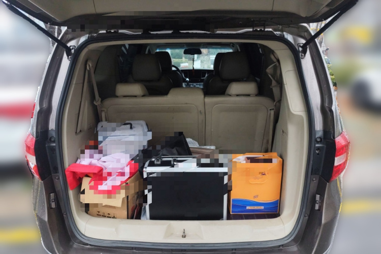 别克GL8 2015款 2.4L 豪华商务尊享版中控内饰23