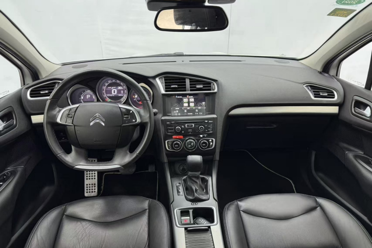 雪铁龙C4L 2016款 1.6T 自动精英型中控内饰7006