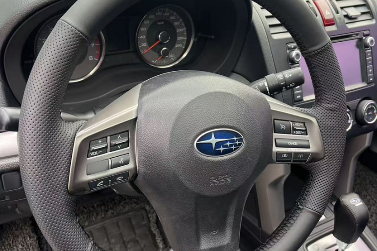 斯巴鲁 森林人 2013款 2.5i 自动精英版局部细节13