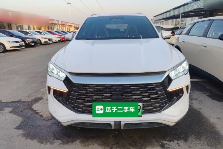 比亚迪 宋Pro新能源 2023款 冠军版 DM-i 71KM超越型车身外观2