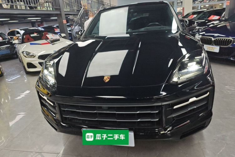 保时捷 2024款 Cayenne 3.0T车身外观2