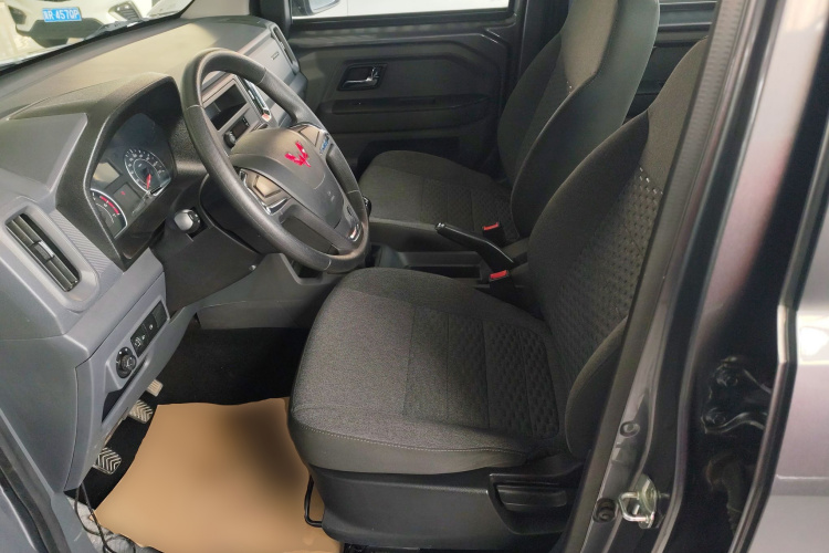 五菱汽车 五菱征途 2021款 1.5L进取型LAR局部细节19