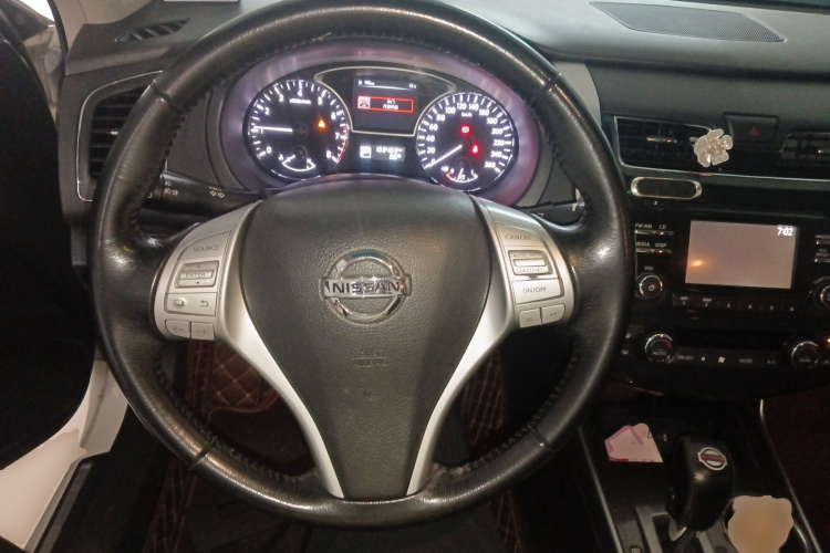 日产 天籁 2013款 2.0L XL舒适版局部细节13