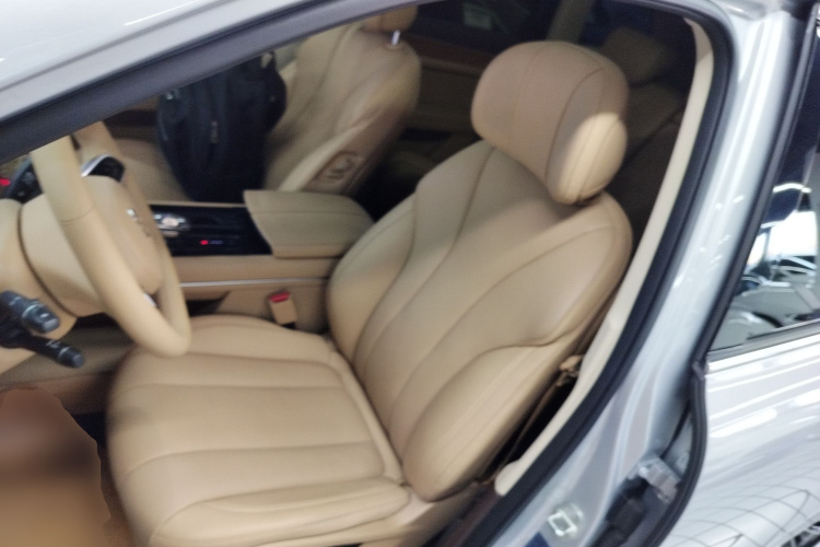 鸿蒙智行 问界M7 2024款 1.5T 后驱Plus版 5座中控内饰19