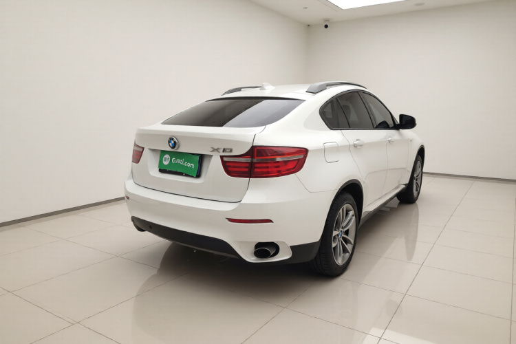 宝马X6 2014款 xDrive35i 运动型车身外观7