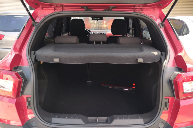 中华V3 2015款 1.5L 手动舒适型局部细节23