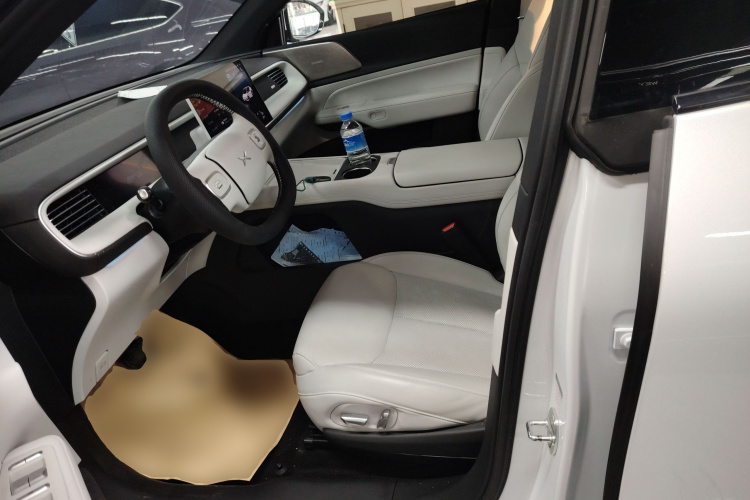 小鹏G6 2023款 580 长续航 Pro局部细节19