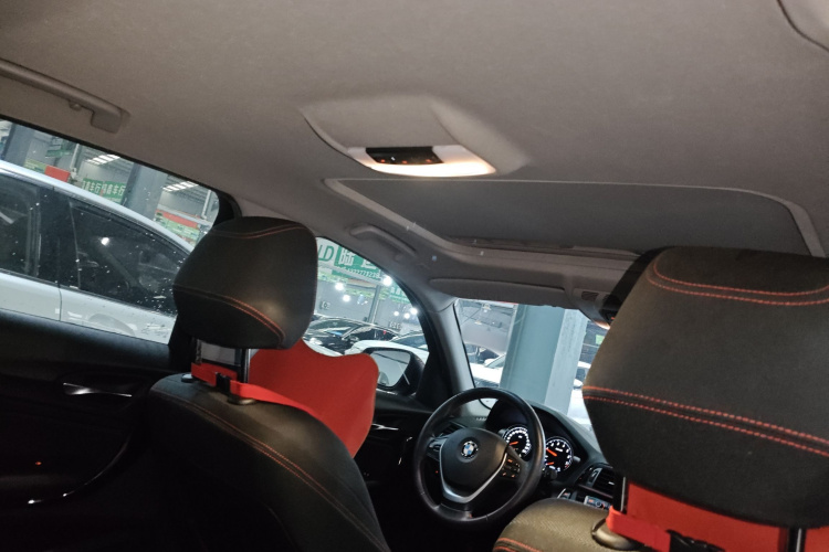 宝马1系(进口) 2018款 118i 运动设计套装局部细节22