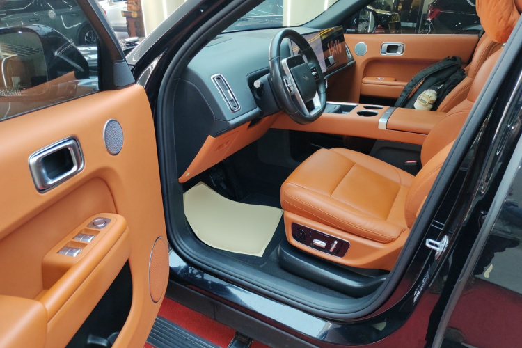 理想汽车 理想L8 2023款 Pro中控内饰20