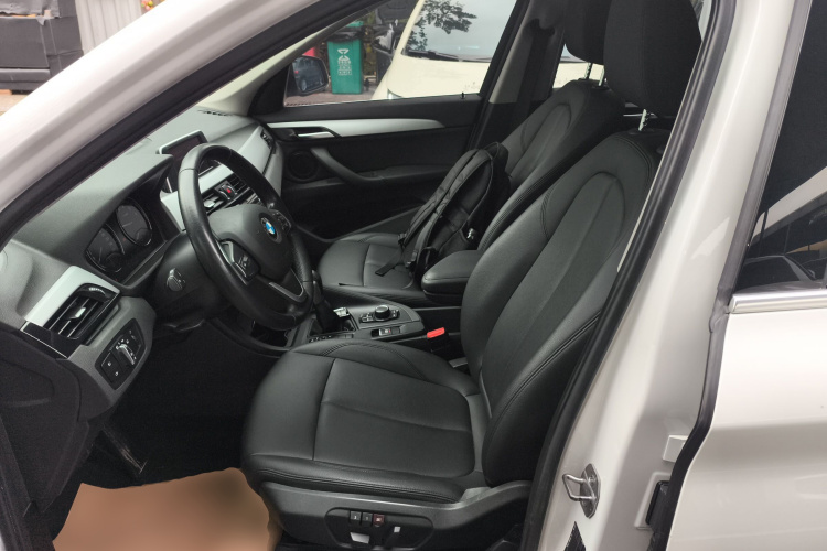 宝马X1 2019款 sDrive20Li 领先型局部细节19
