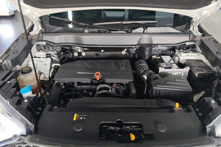 哈弗H6 2021款 第三代 1.5T 自动两驱Max机舱底盘24