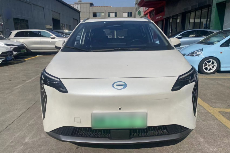 埃安 AION Y 2023款 Younger 星耀版车身外观2