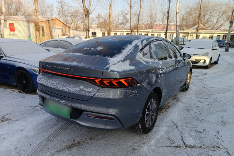 比亚迪 秦PLUS 2024款 荣耀版 DM-i 55KM领先型车身外观7