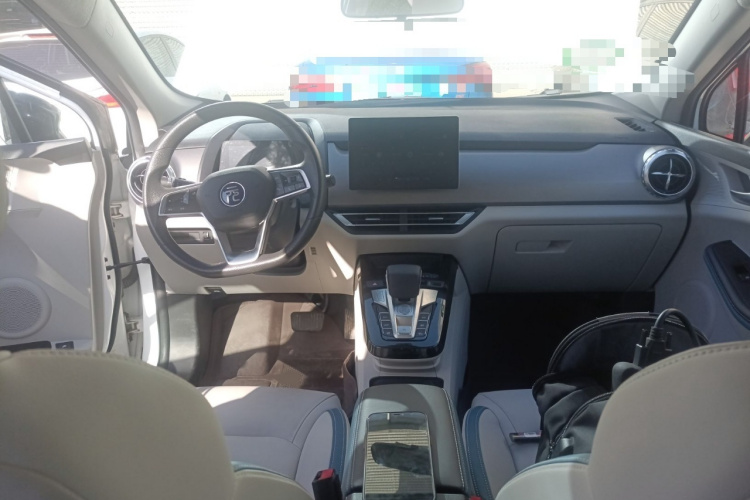 比亚迪 元Pro 2023款 401KM豪华型中控内饰7002