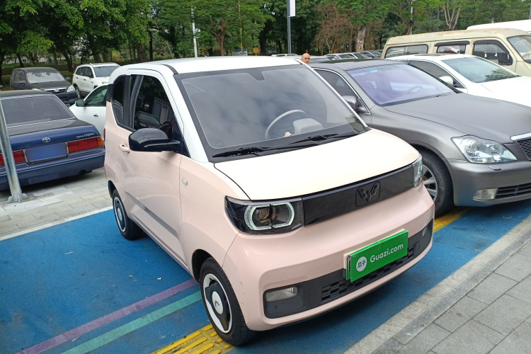 五菱汽车 宏光MINIEV 2022款 马卡龙时尚款 磷酸铁锂车身外观3