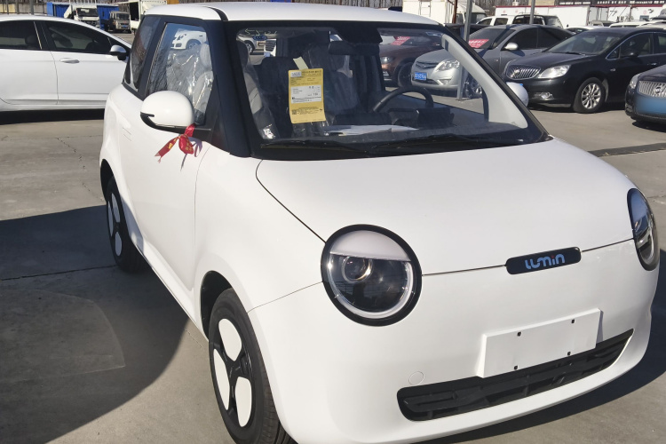 长安启源 长安Lumin 2024款 130km 清悦款车身外观3