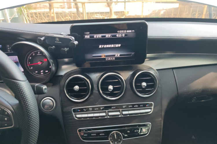 奔驰C级 2017款 C 200 L 运动版局部细节16