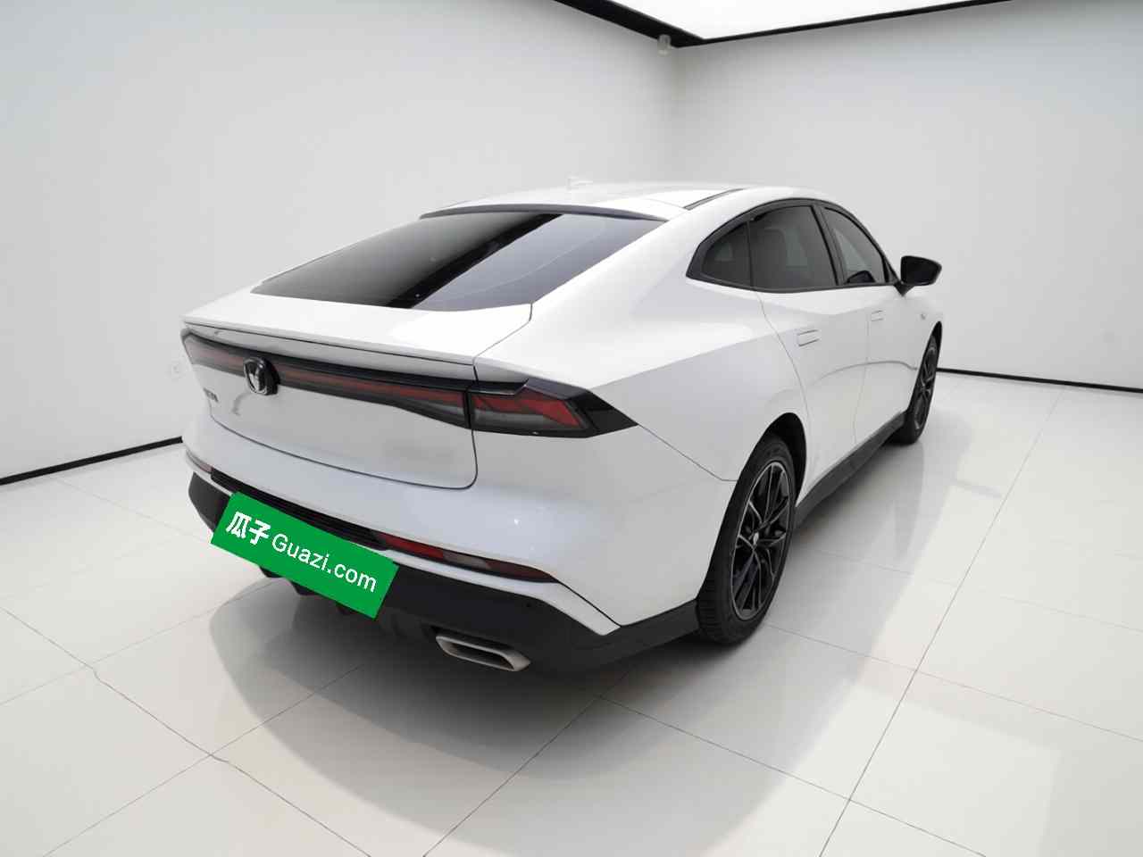 长安UNI-V 2024款 1.5T 尊贵型(5)