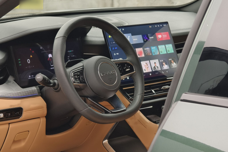 领克09 EM-P 2024款 2.0TD EM-P 四驱HALO 六座局部细节13