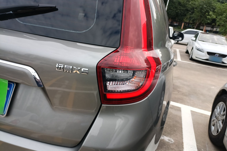 吉利汽车 远景X6 2018款 1.4T CVT 4G互联豪华型车身外观6006