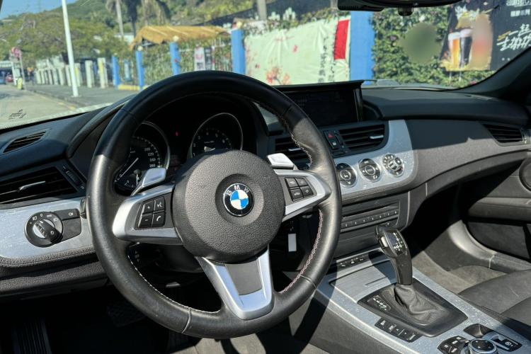 宝马Z4 2009款 sDrive23i领先型中控内饰7003