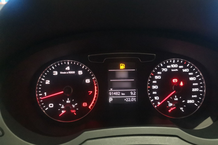 奥迪Q3 2018款 30 TFSI 时尚型典藏版局部细节14