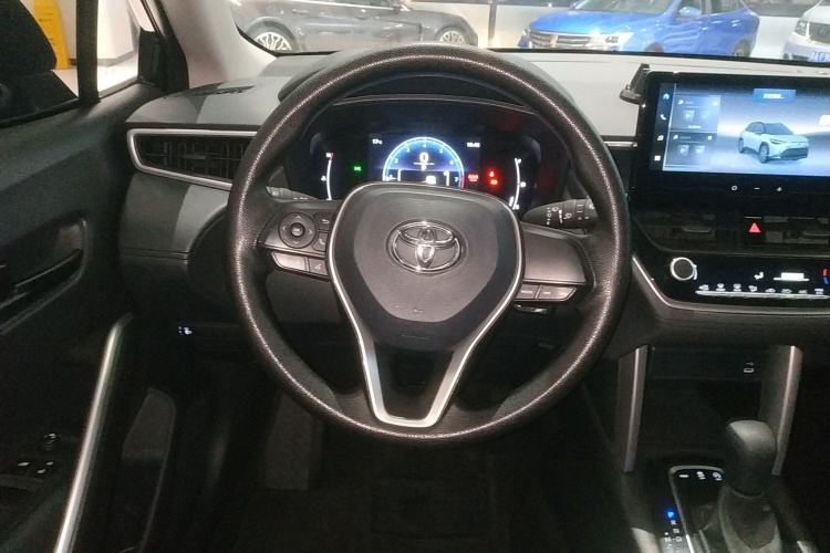 丰田 锋兰达 2023款 2.0L CVT精英版局部细节13