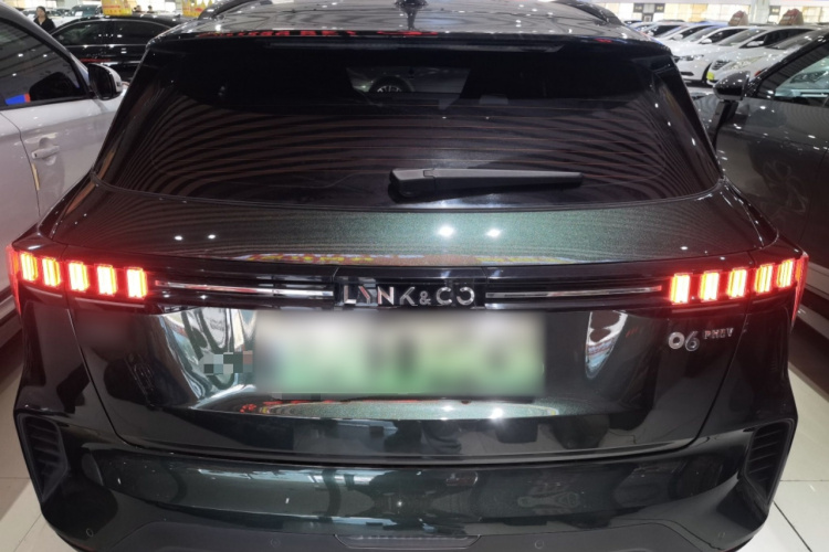 领克06 EM-P 2023款 1.5T Remix PHEV Hero车身外观6