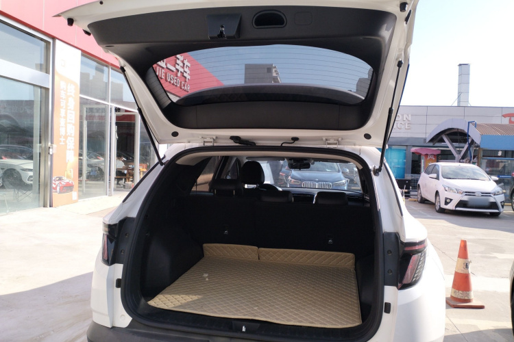 现代 2023款 途胜L 1.5T 自动两驱GLX精英版机舱底盘23