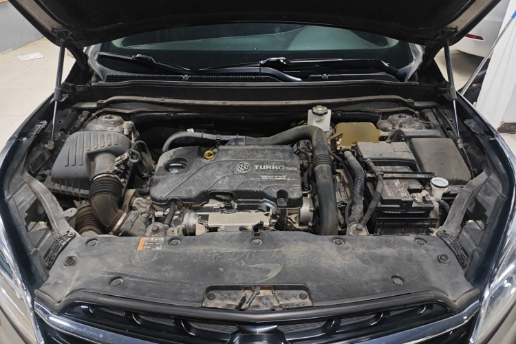 别克 昂科威 2020款 20T 两驱领先型机舱底盘24