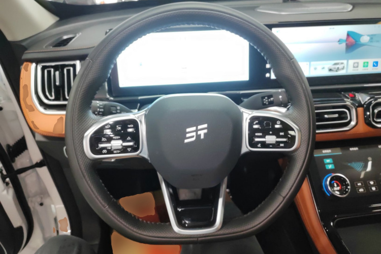 捷途山海L7 2024款 1.5T 120km MAX+ 7座中控内饰13