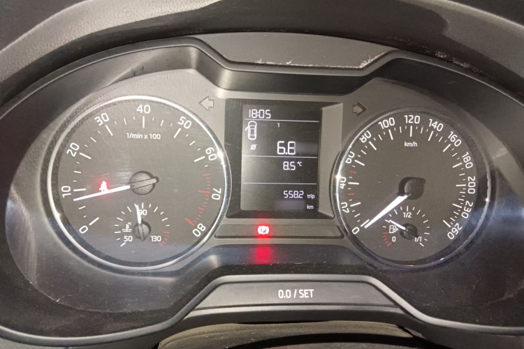 斯柯达 明锐 2015款 1.6L 手动逸致版局部细节14