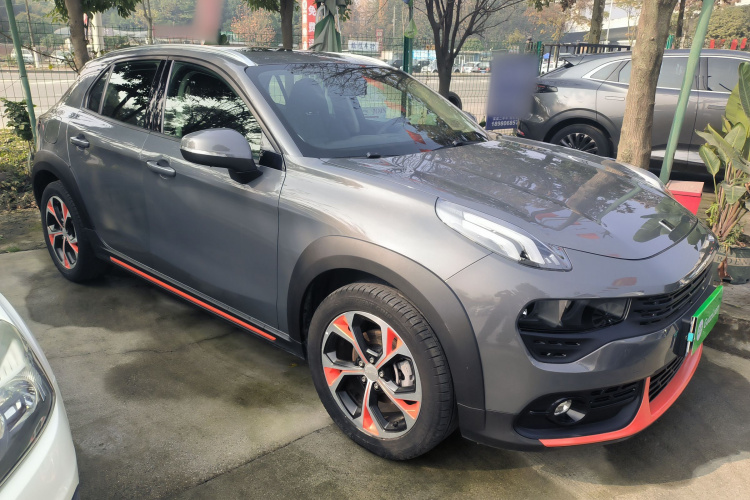 领克02 2019款 1.5T DCT两驱耀版 国VI车身外观3