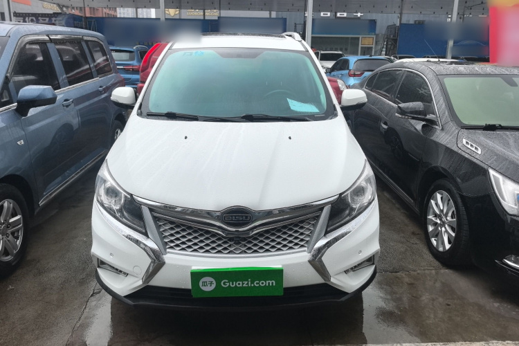 比速汽车 比速M3 2017款 1.5L 尊享型车身外观2