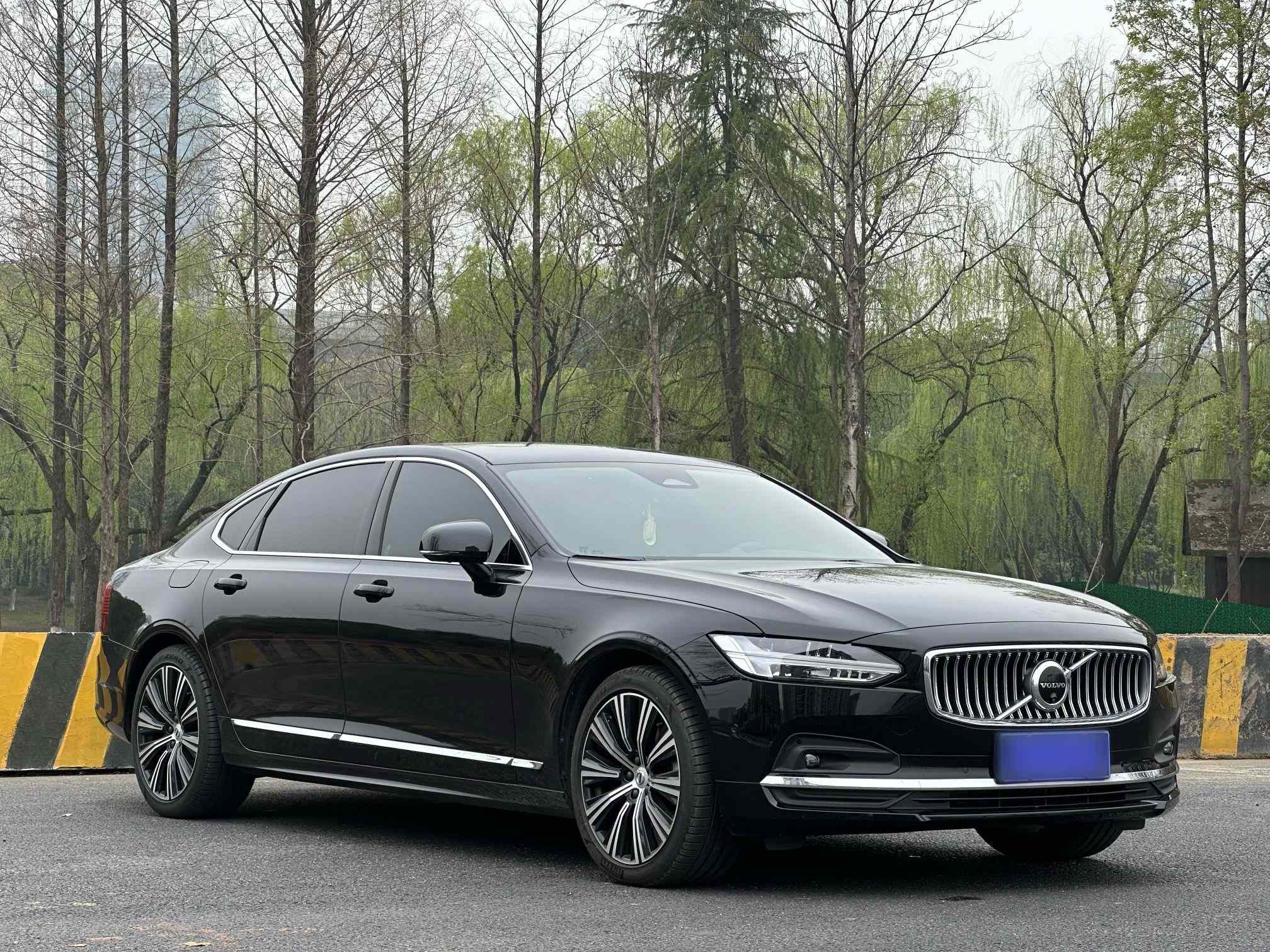 沃尔沃S90 2025款 B5 智雅豪华版(4)